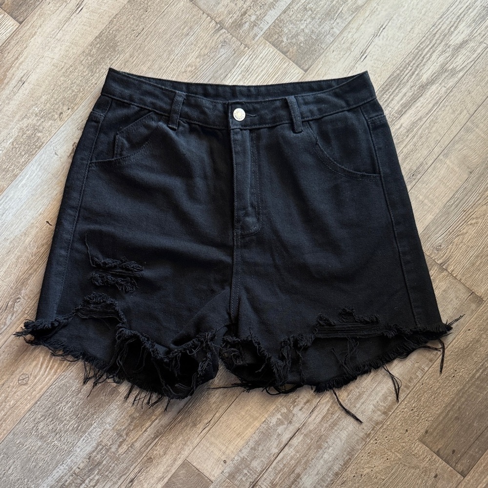SHEIN Black Distressed High-Rise Women's Denim Shorts size M